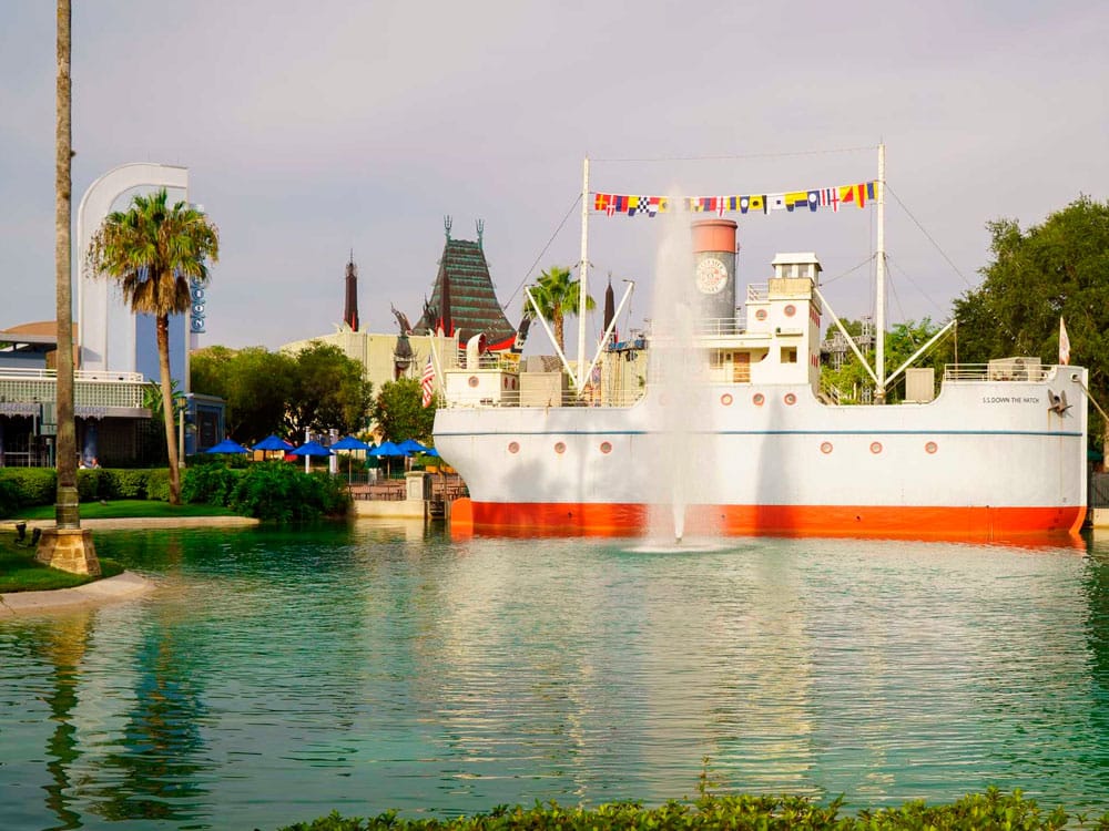 Echo Lake- Disney World Orlando